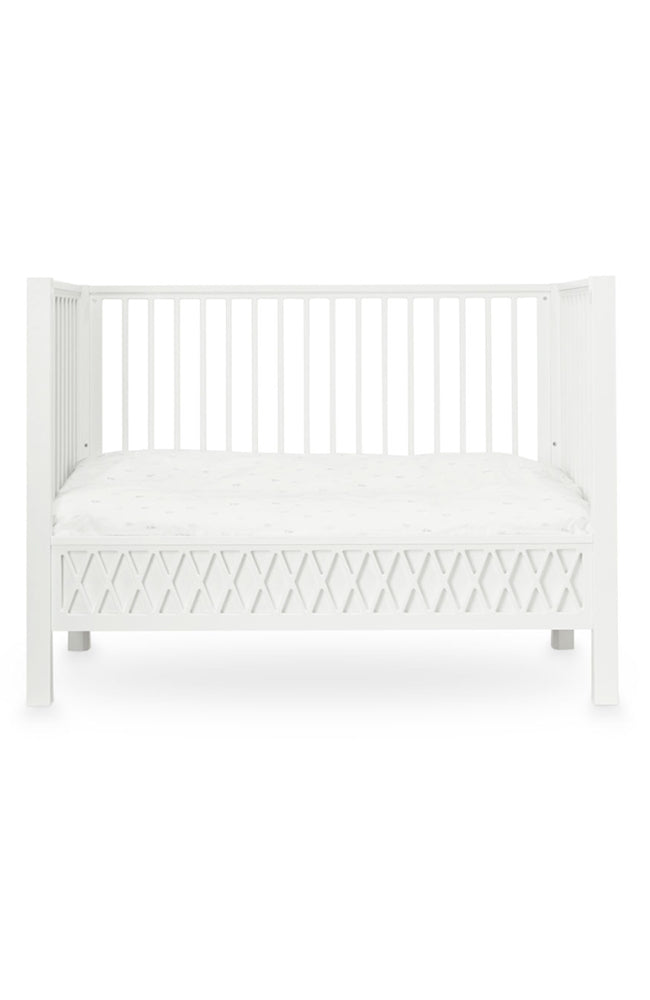 Harlequin Baby Bed - White