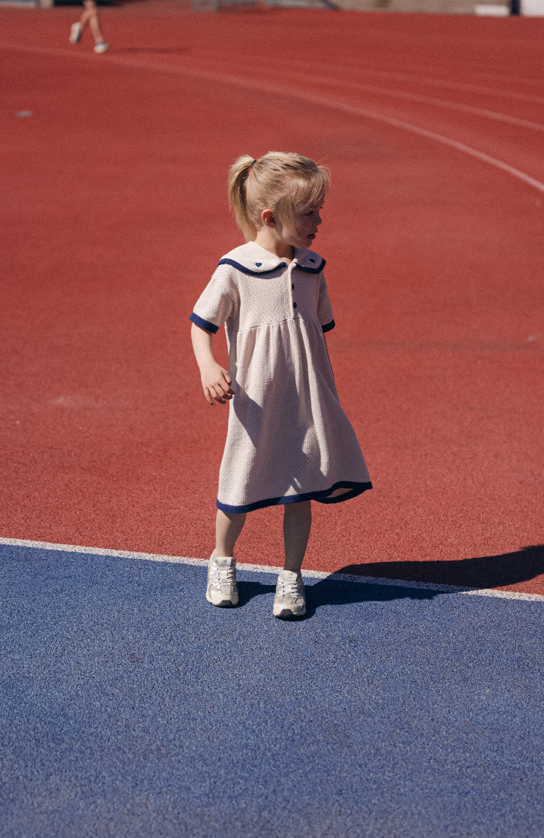 League Sail Dress - Sand/Navy Poppedi Klänning