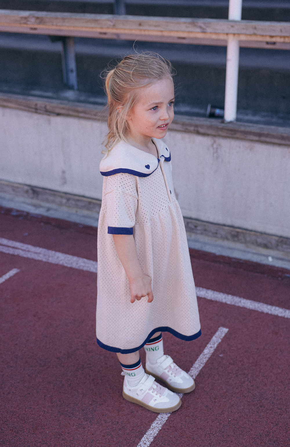 League Sail Dress - Sand/Navy Poppedi Klänning