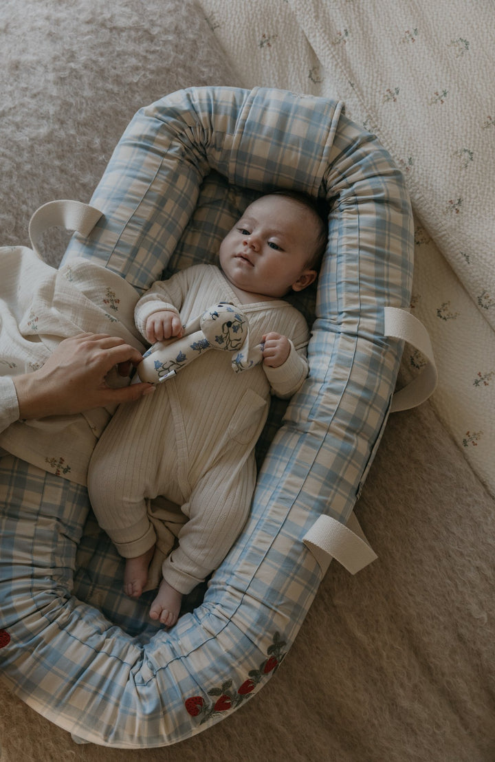 Baby Nest - Plaid Sky Blue Garbo & Friends Baby Nest