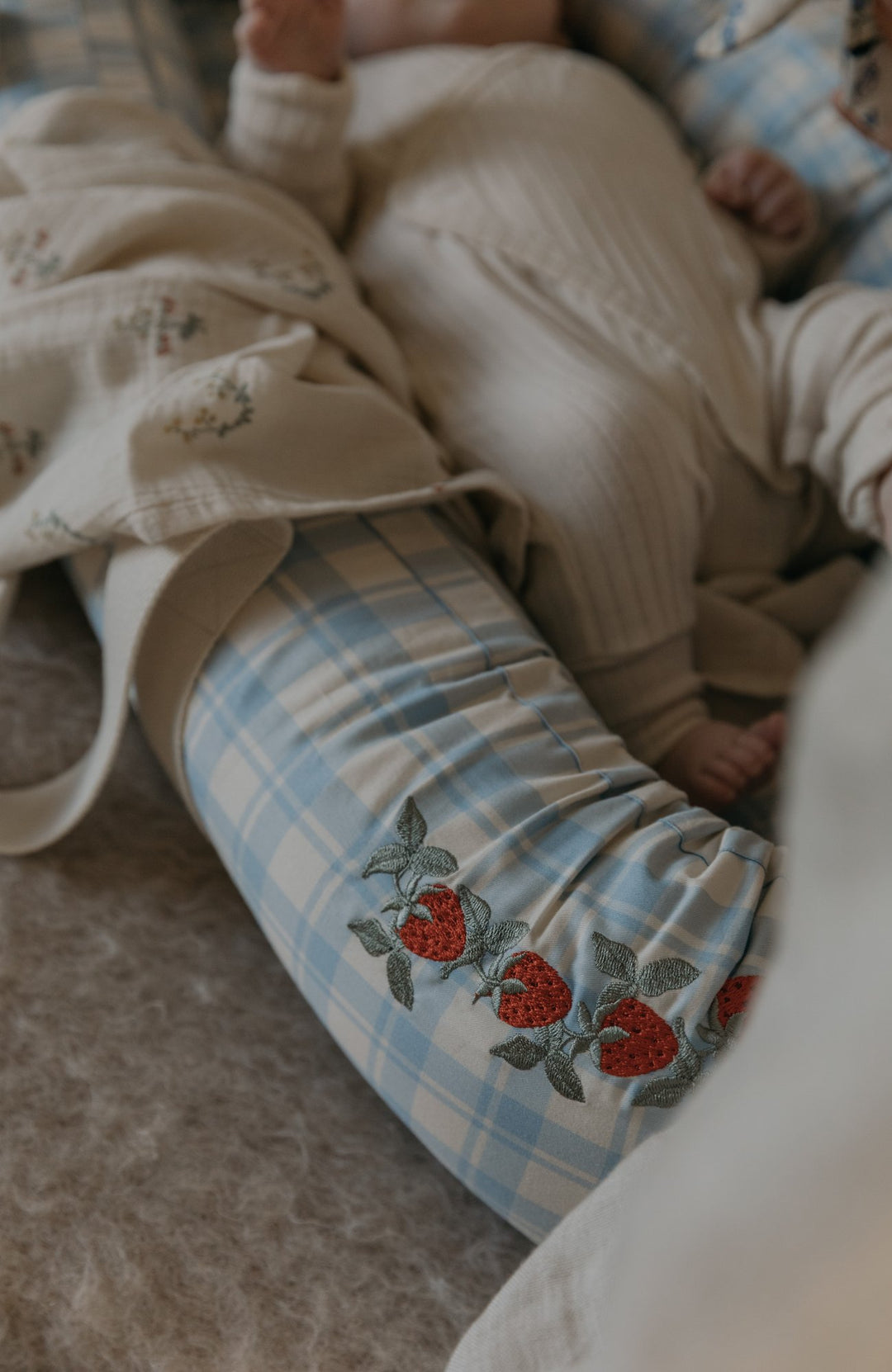 Baby Nest - Plaid Sky Blue Garbo & Friends Baby Nest