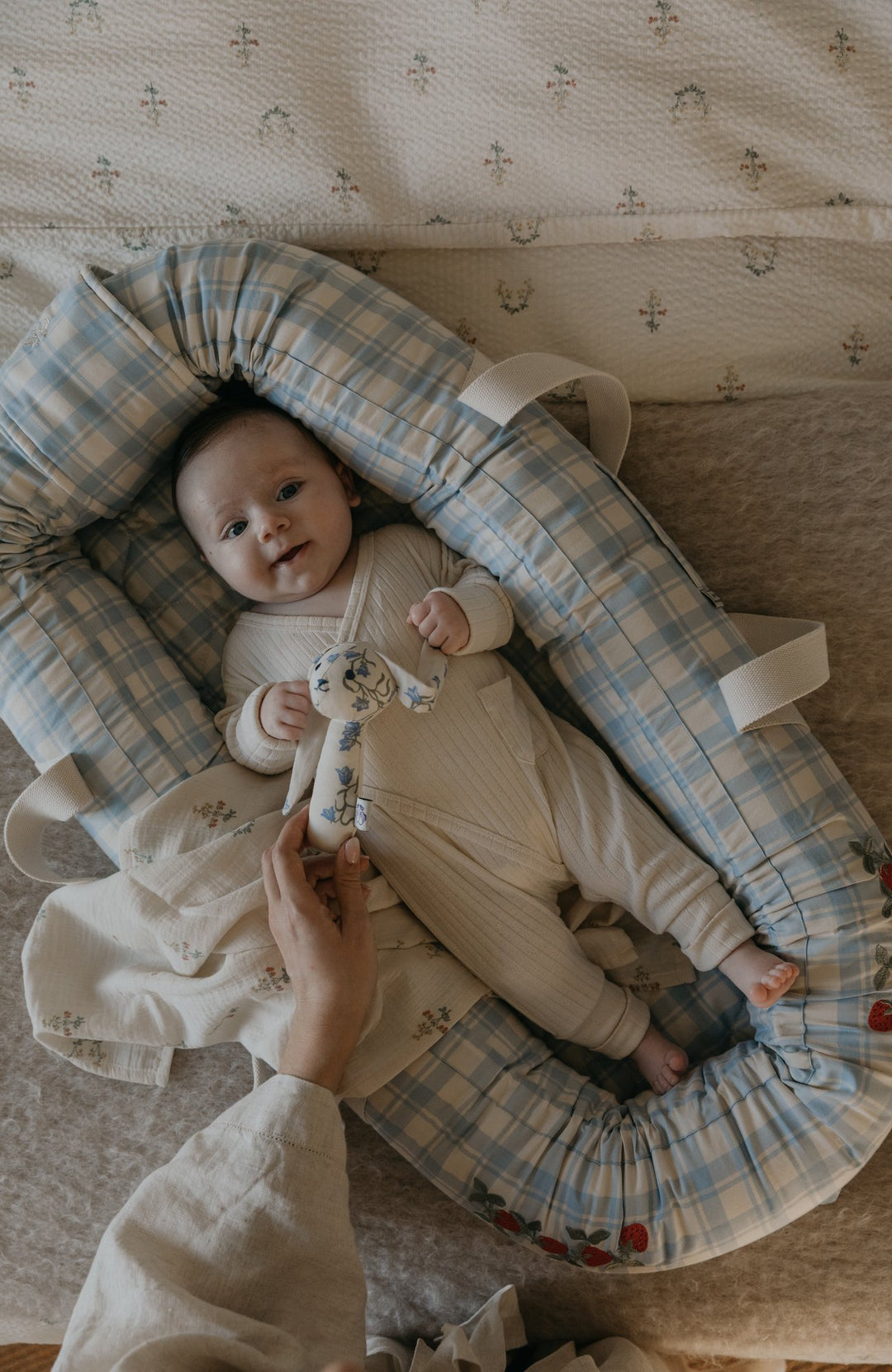 Baby Nest - Plaid Sky Blue Garbo & Friends Baby Nest