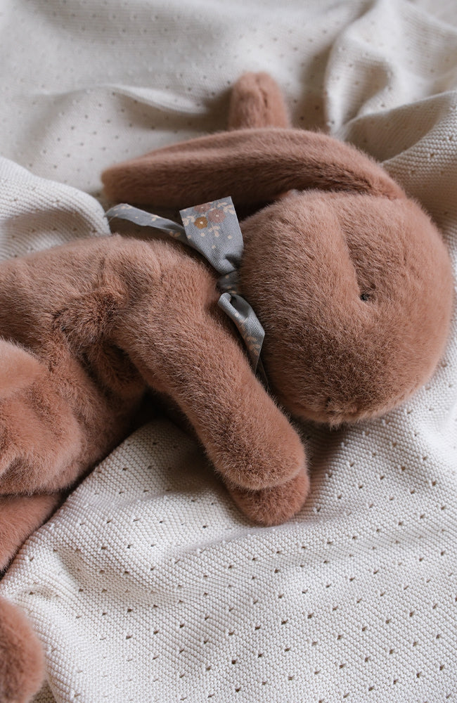 Sleeping Bunny Plush, Small - Soft Brown Maileg Mjukdjur